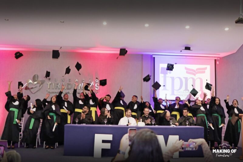 Um novo capítulo: Colação de Grau na Faculdade PM